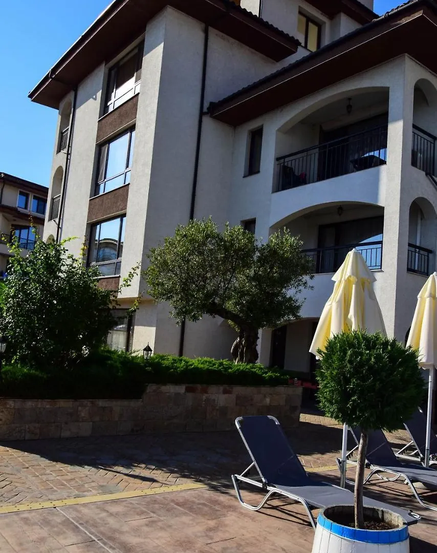 Sea Club Sarafovo Apartments Burgas 0*,